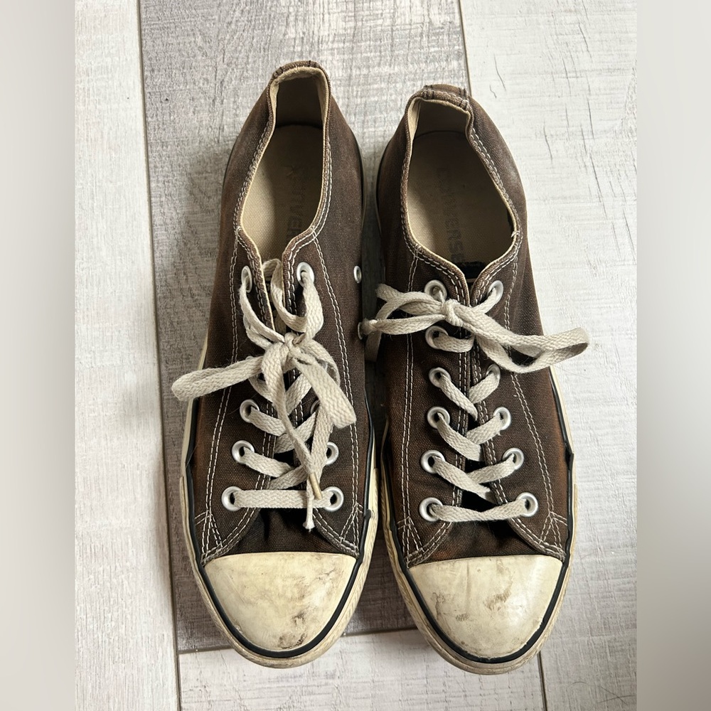 Black Converse